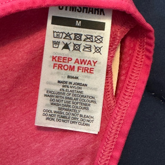 NWOT VITAL V NECK SPORTS BRA Size M Color Coral Red - Picture 7 of 8